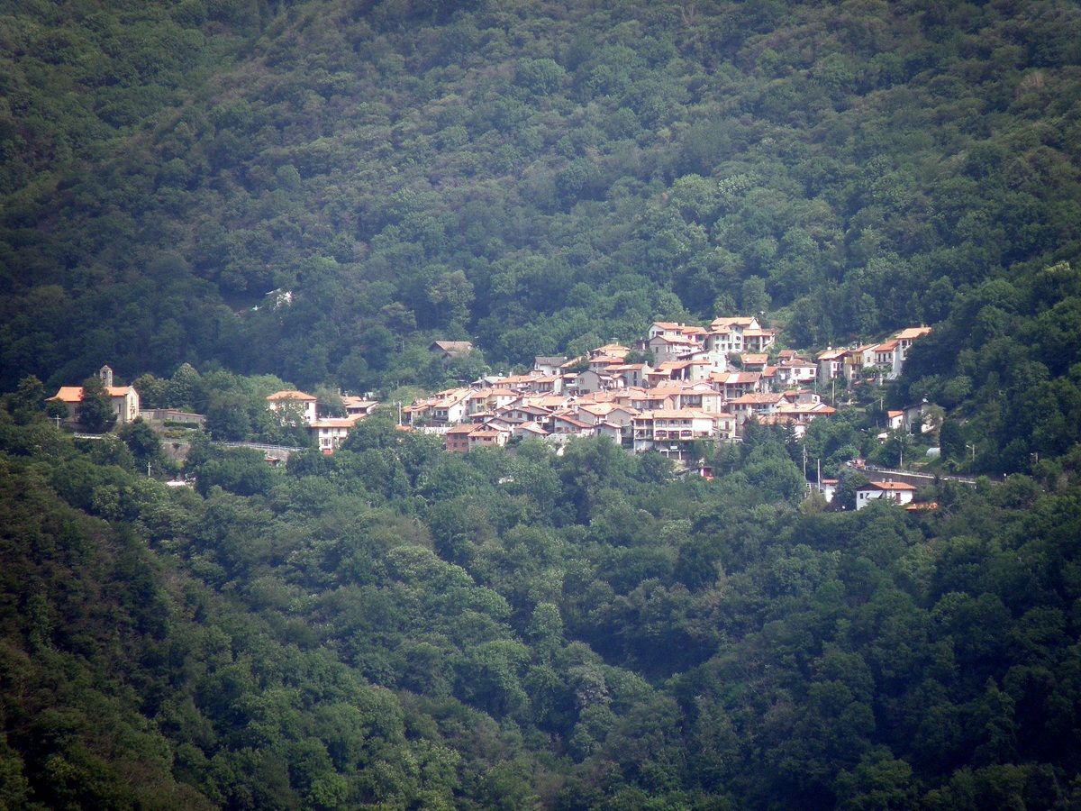 Arcumeggia: il borgo dipinto tra arte, storia e natura